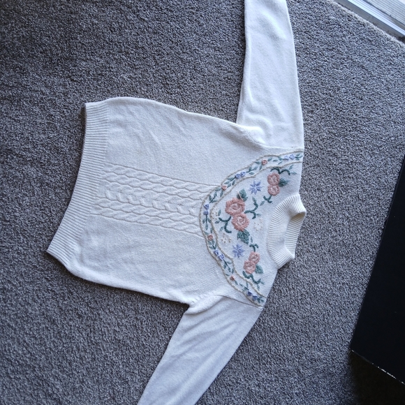 Alfred Dunner Ivory Sweater with Floral Embroidery - Picture 4 of 11